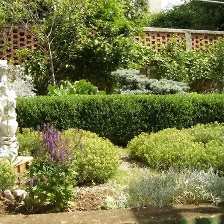 Grosse Mit Garten In * Novi Vinodolski